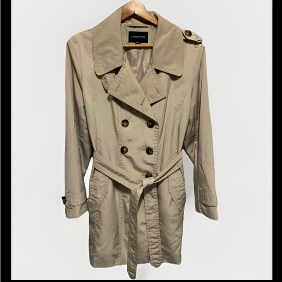 London Fog Women's Beige Trench Coat XL Button Front Rain Jacket Pockets Belted - Picture 1 of 11